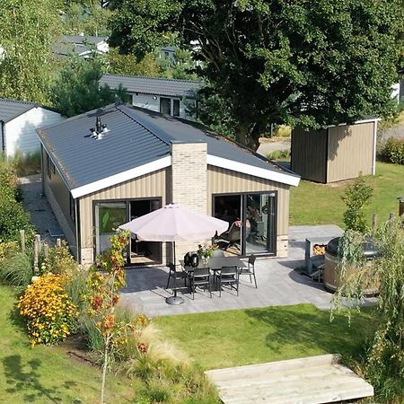Wellness Chalet Veluwemeer Biddinghuizen Exteriör bild