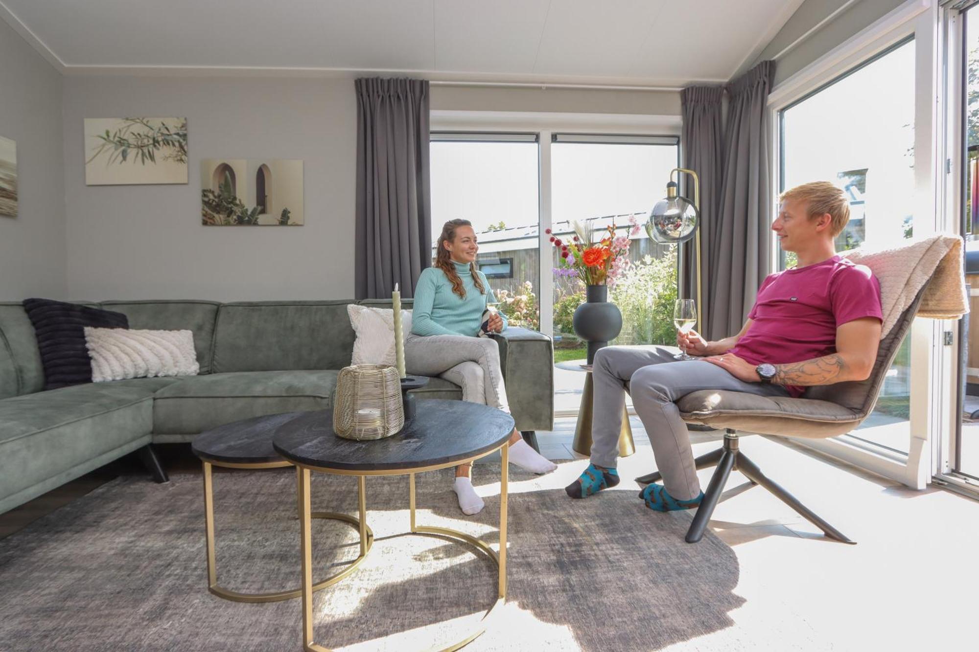 Wellness Chalet Veluwemeer Biddinghuizen Exteriör bild